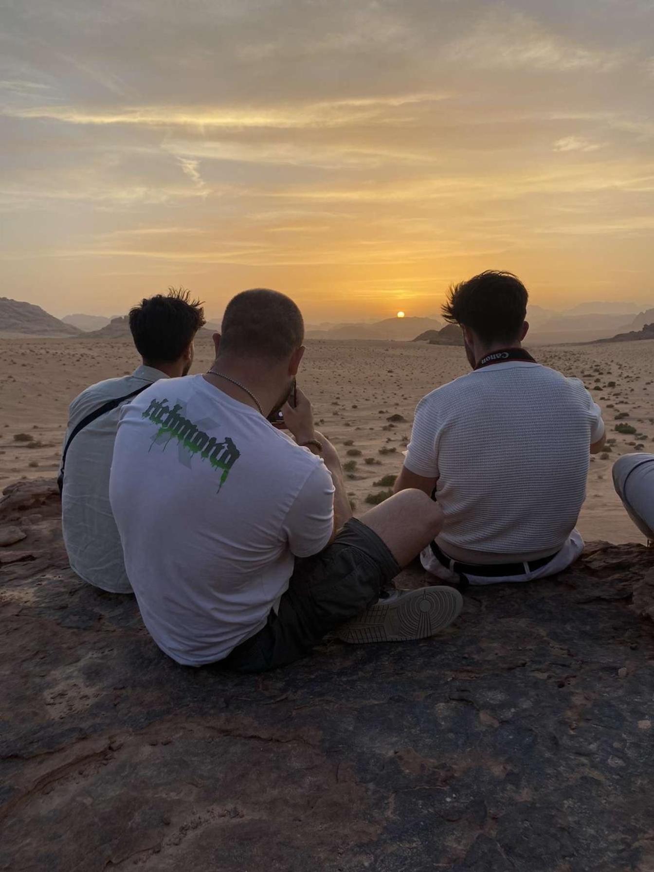 Wadi Rum Bedouin City Camp & Tours 外观 照片